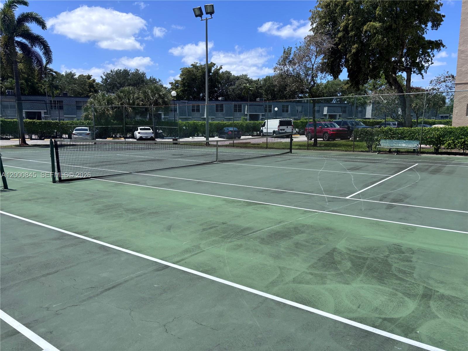 POLYNESIAN GARDENS CONDOM - Residential Lease