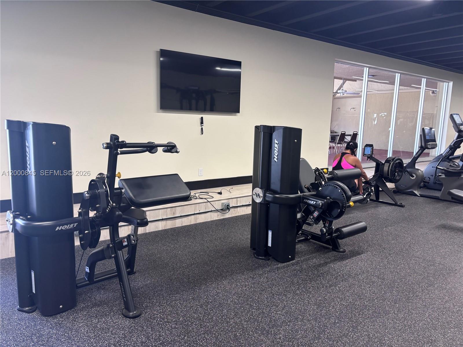 POLYNESIAN GARDENS CONDOM - Residential Lease