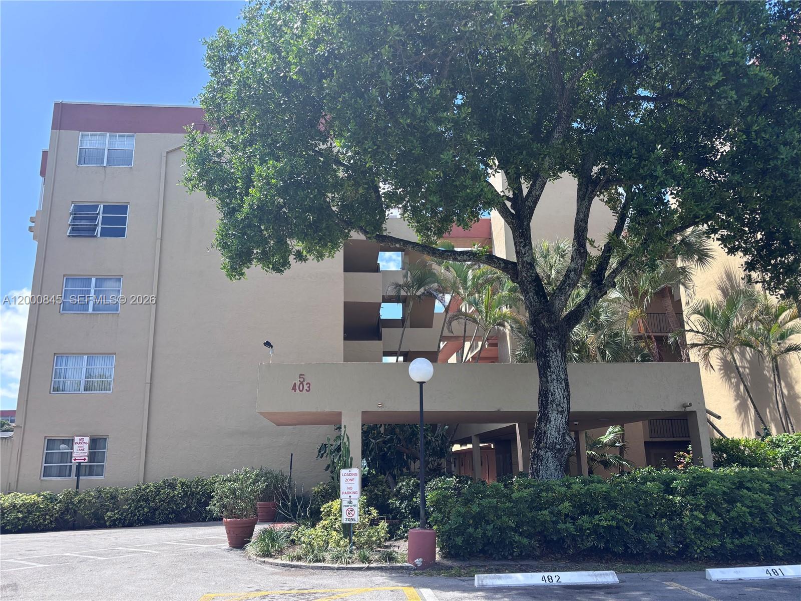 POLYNESIAN GARDENS CONDOM - Residential Lease