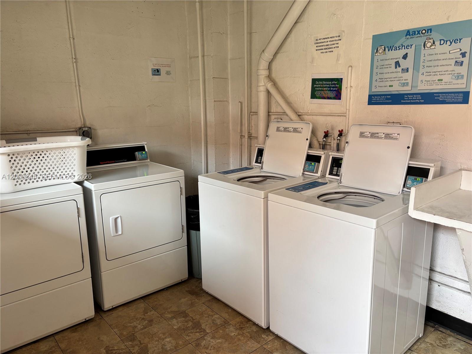 POLYNESIAN GARDENS CONDOM - Residential Lease