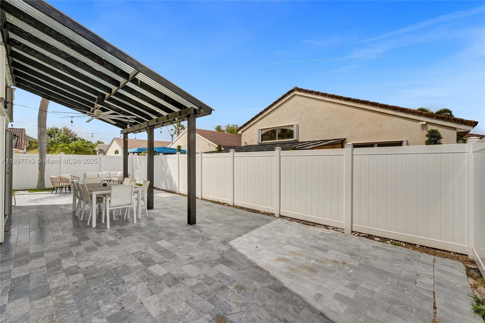 BANYAN OAKRIDGE PLAT - Residential