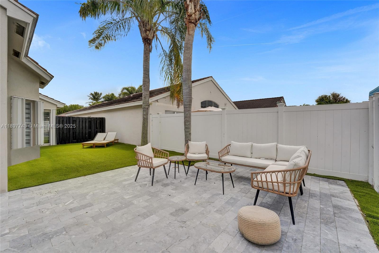 BANYAN OAKRIDGE PLAT - Residential