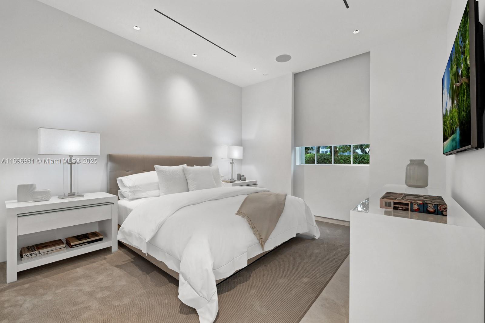 THE RESIDENCES AT THE BAT - Residential