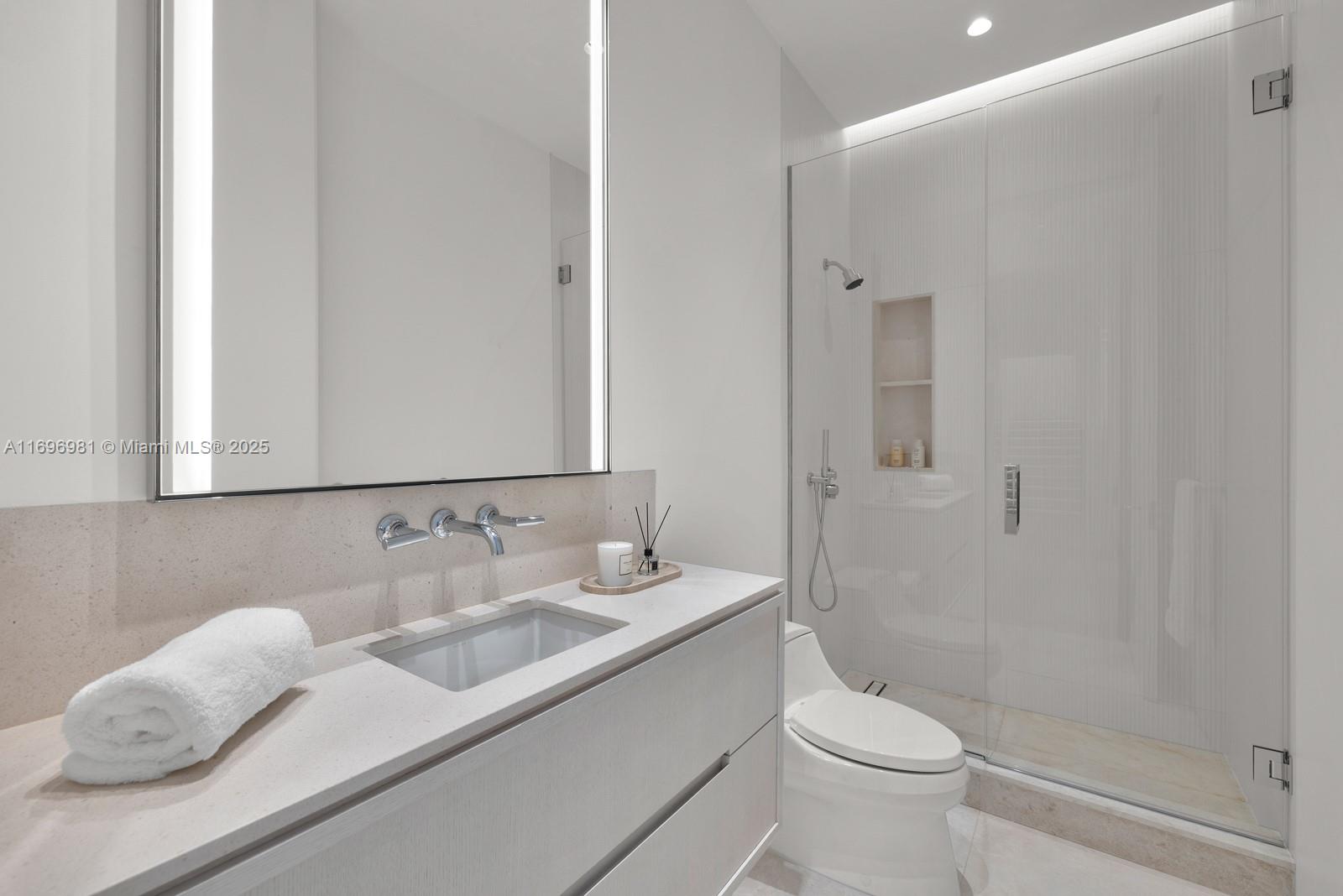 THE RESIDENCES AT THE BAT - Residential
