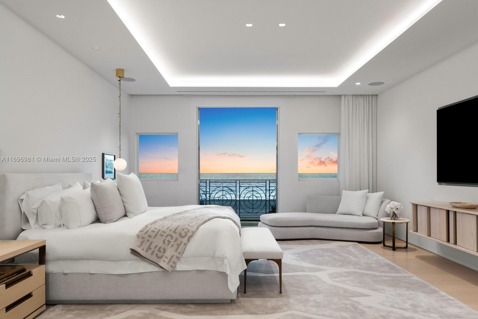 THE RESIDENCES AT THE BAT - Residential