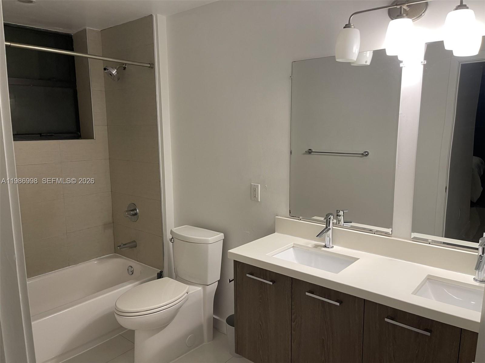 BAY BREEZE RESIDENCES CON - Residential Lease