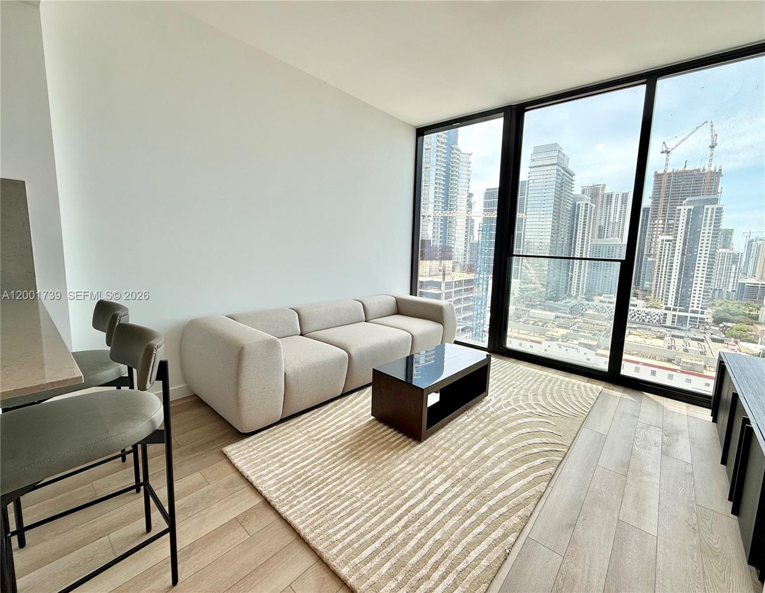 20 NE 11th St 2809