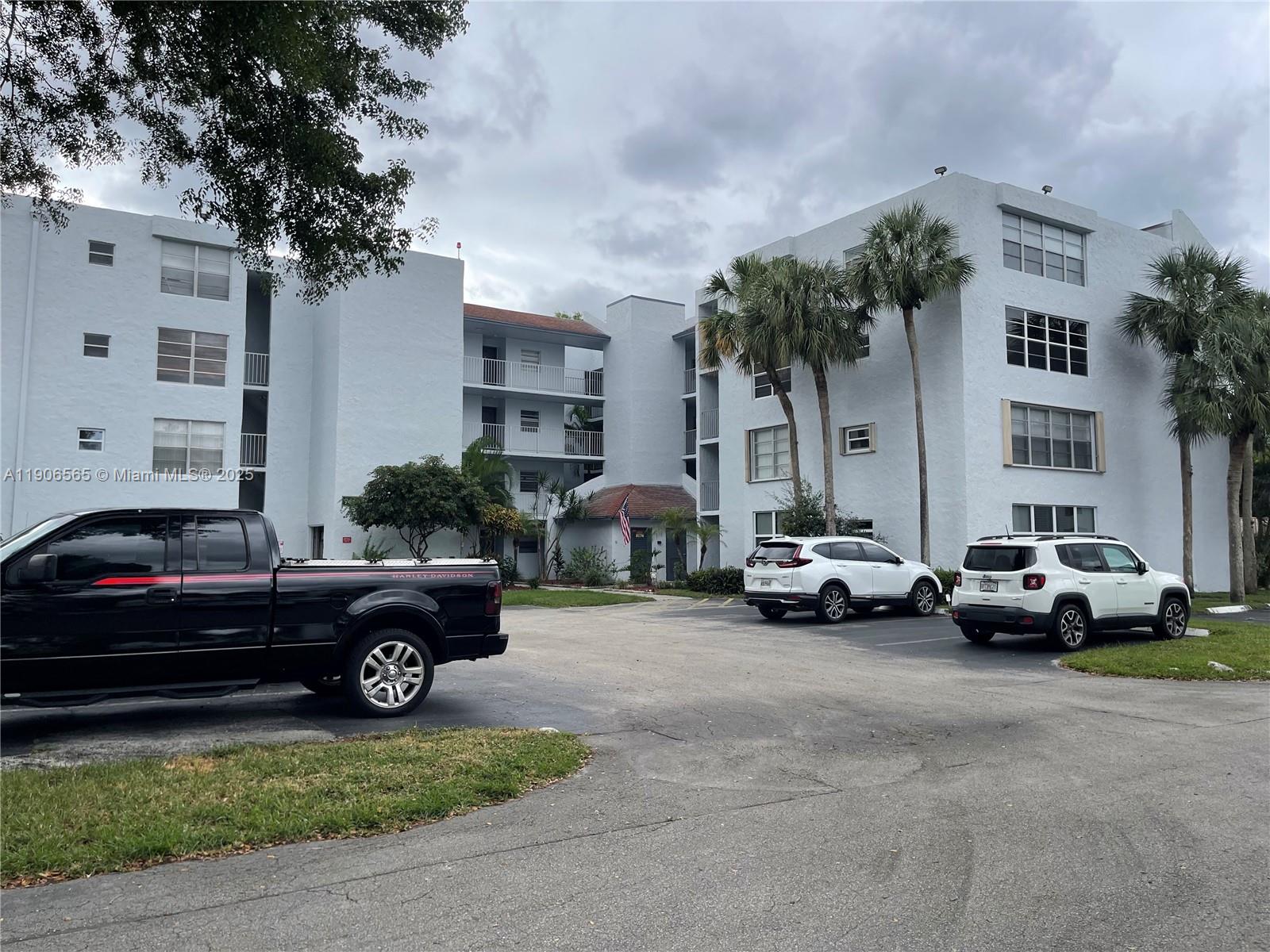 LIVE OAK CONDO EIGHT - Residential Lease