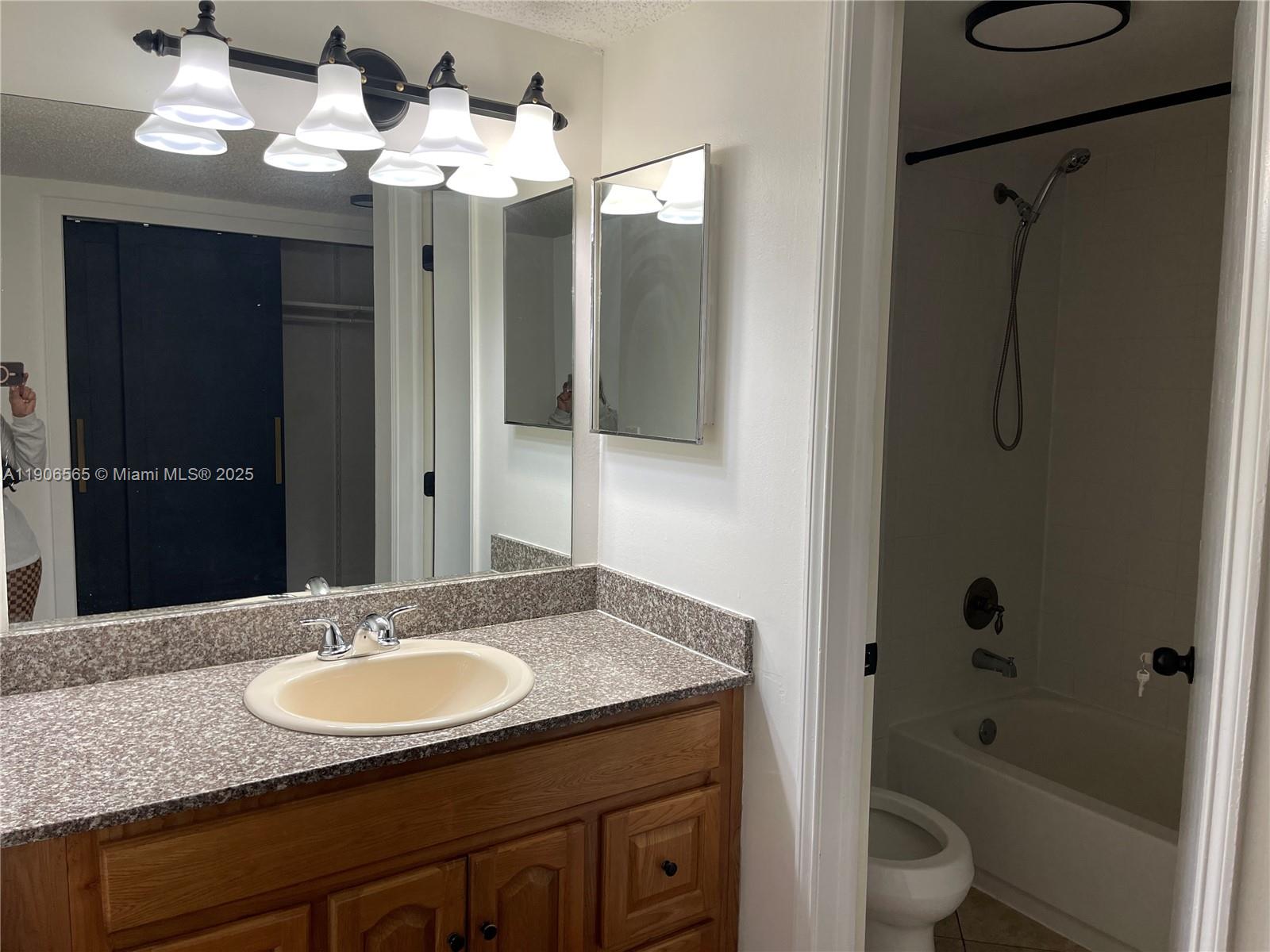 LIVE OAK CONDO EIGHT - Residential Lease