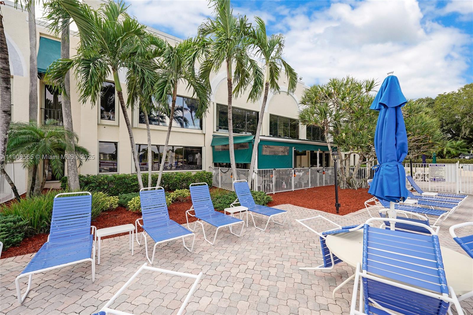 LIVE OAK CONDO EIGHT - Residential Lease