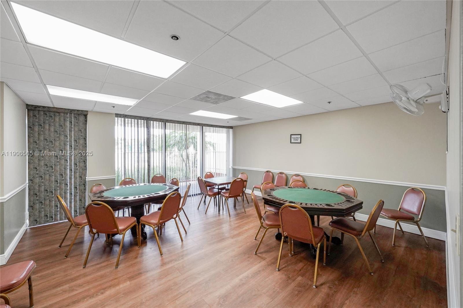 LIVE OAK CONDO EIGHT - Residential Lease