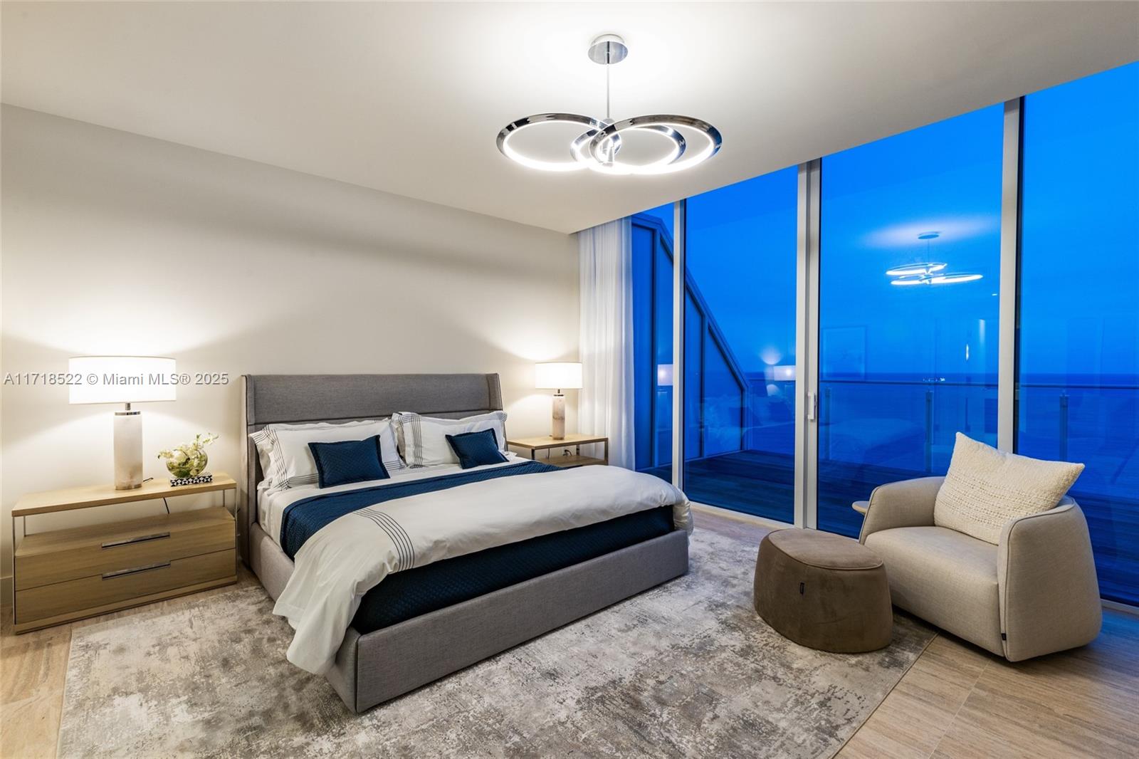Four Seasons - Residential