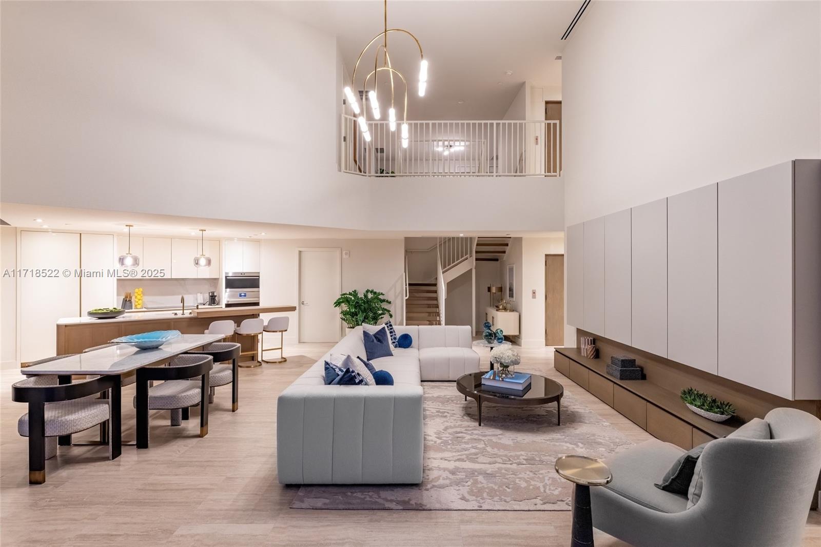 Four Seasons - Residential