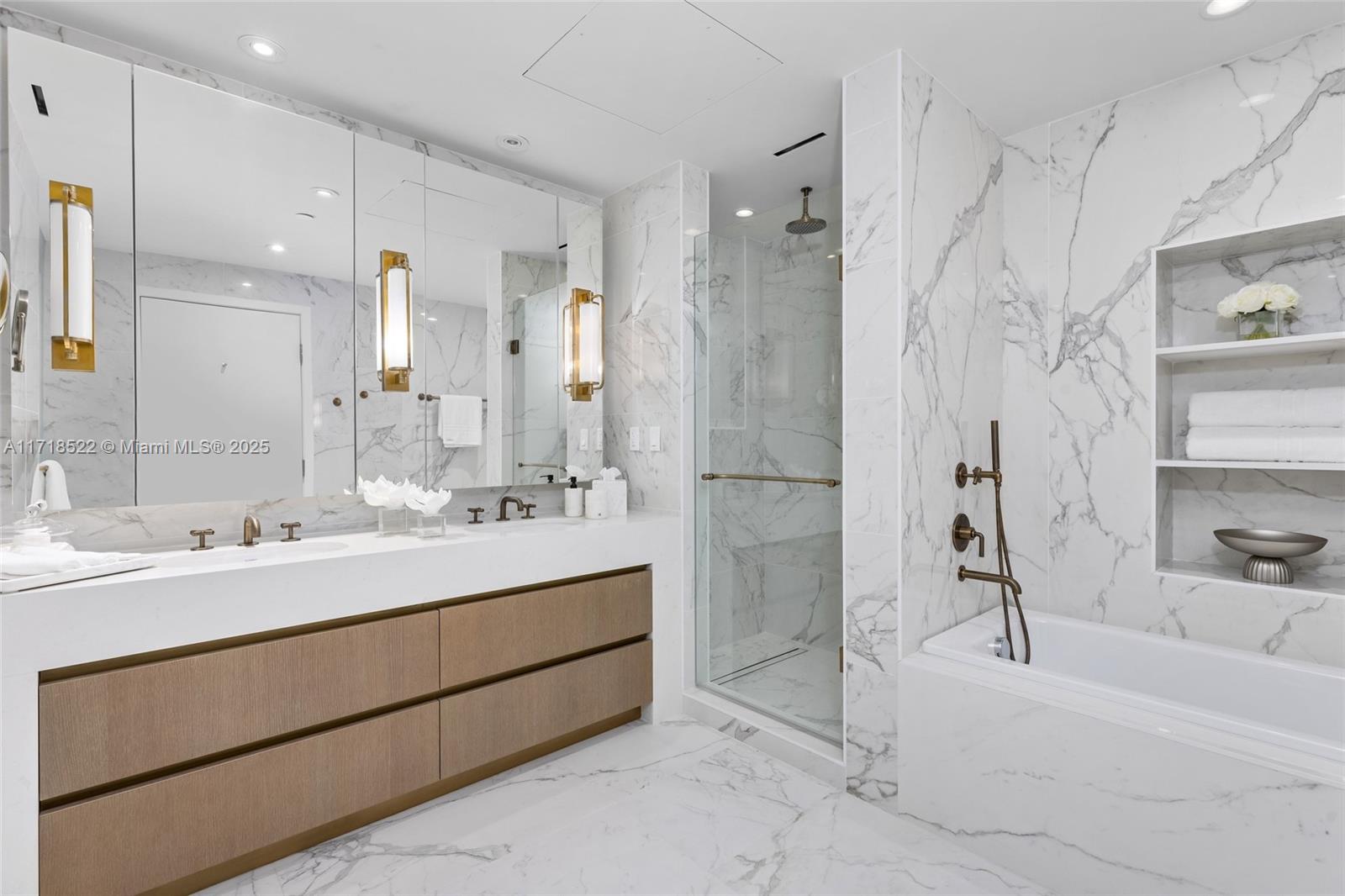 Four Seasons - Residential