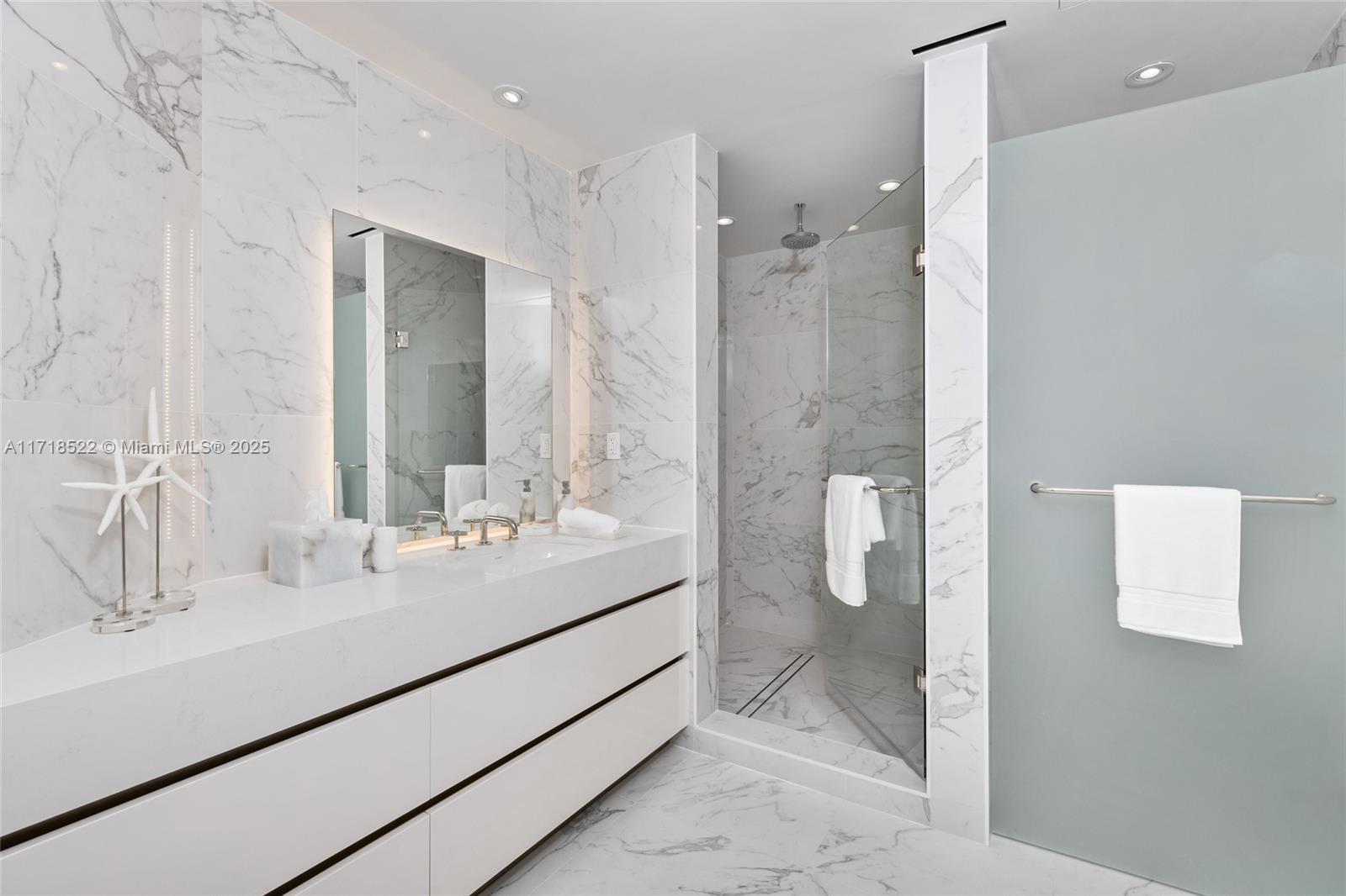 Four Seasons - Residential