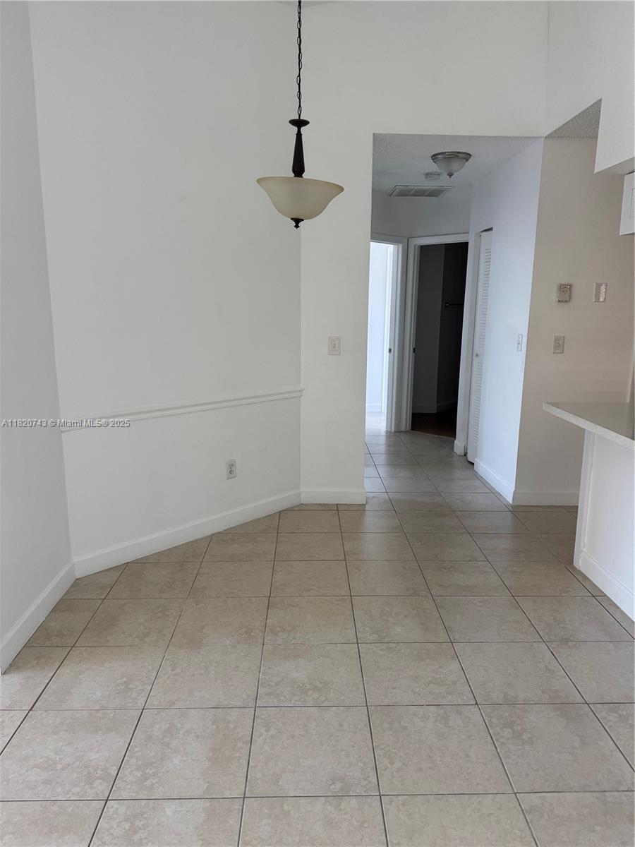 LA HACIENDA COUNTRY CLUB - Residential