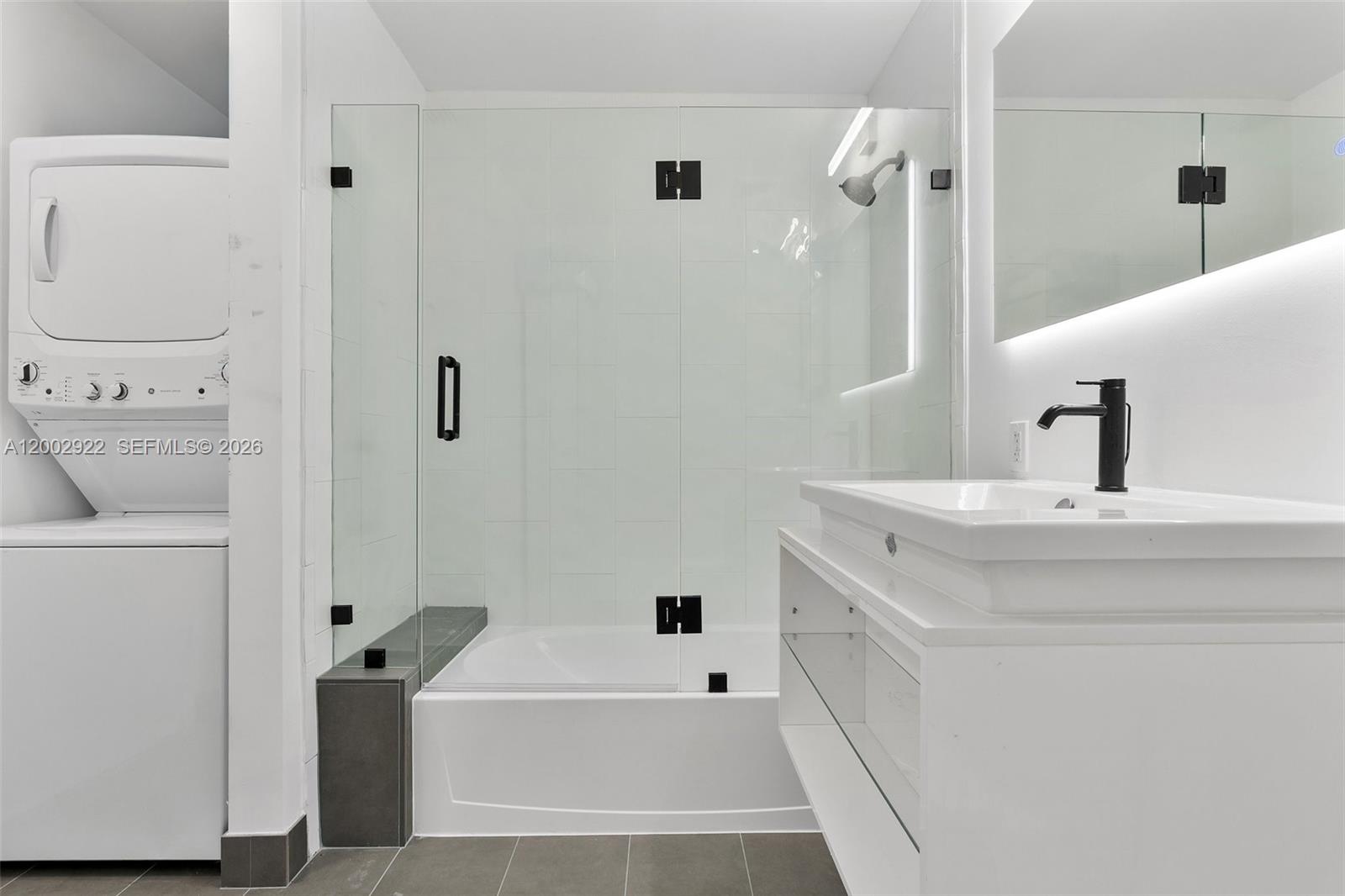 THE BANK CONDO - Residential