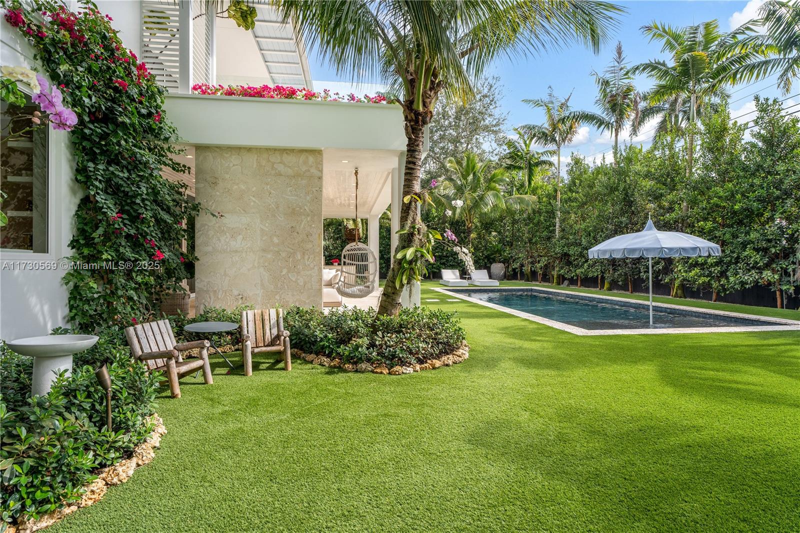 MANGO TERRACE - Residential