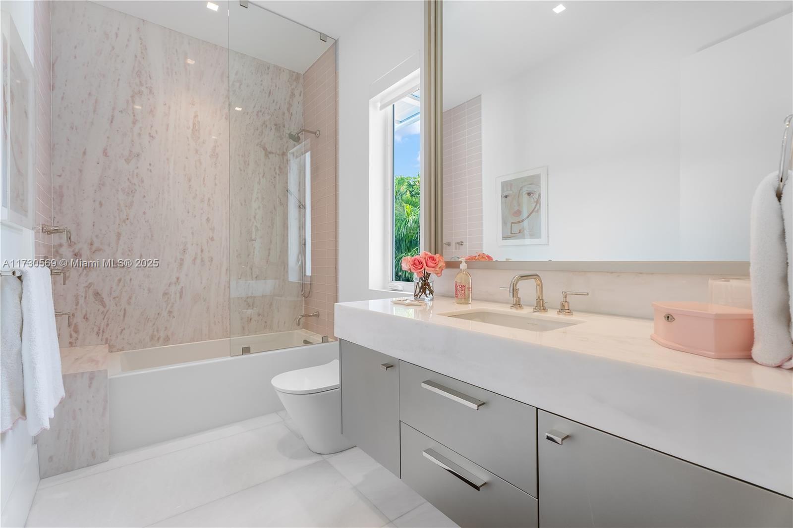 MANGO TERRACE - Residential