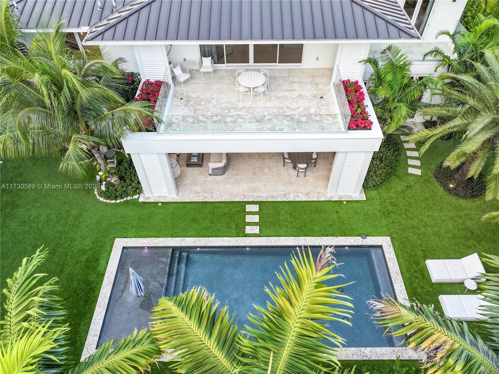 MANGO TERRACE - Residential