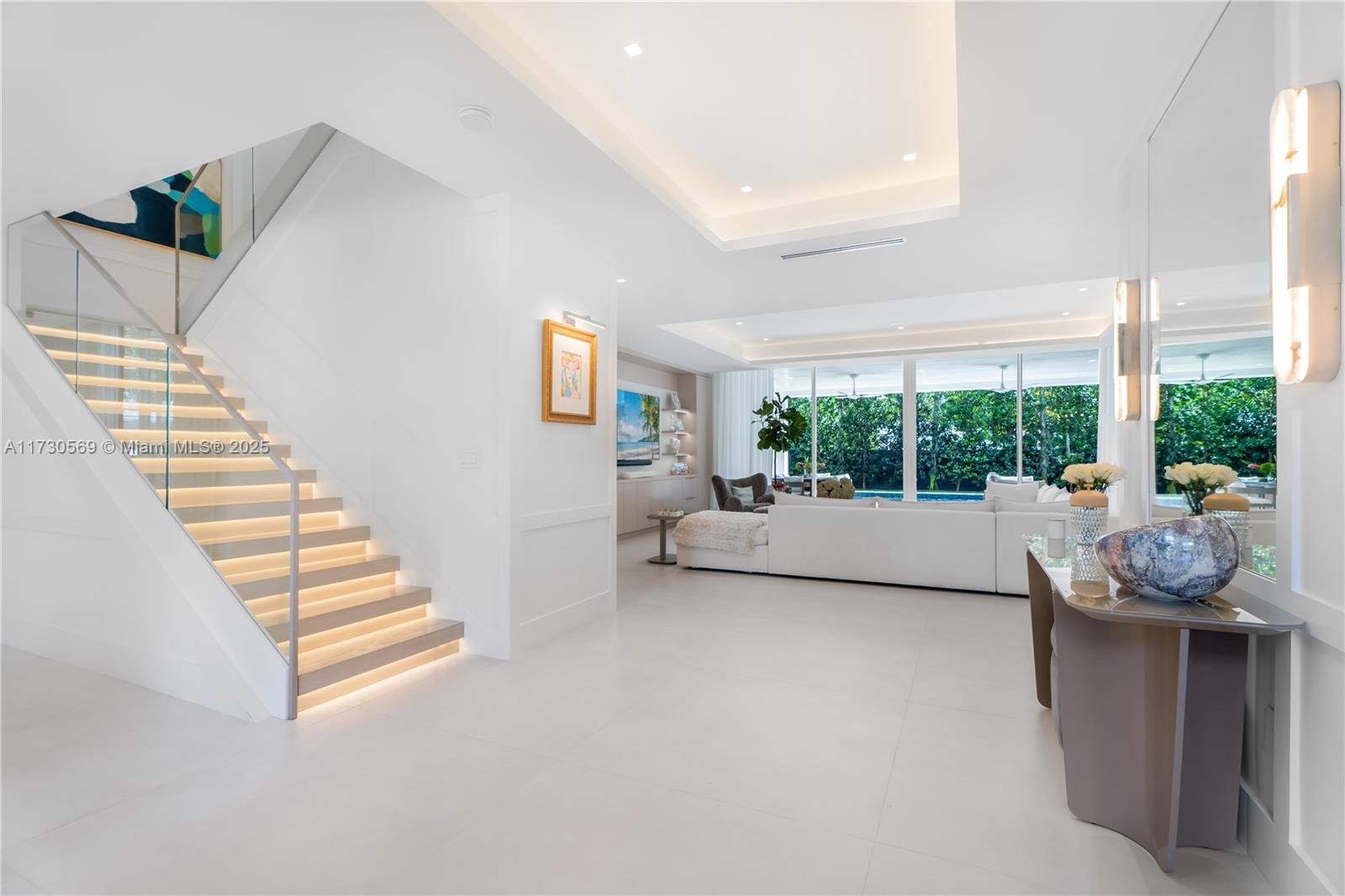 MANGO TERRACE - Residential