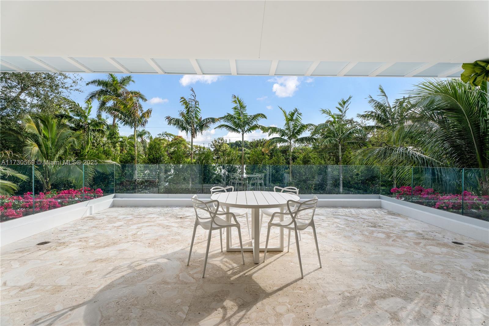 MANGO TERRACE - Residential