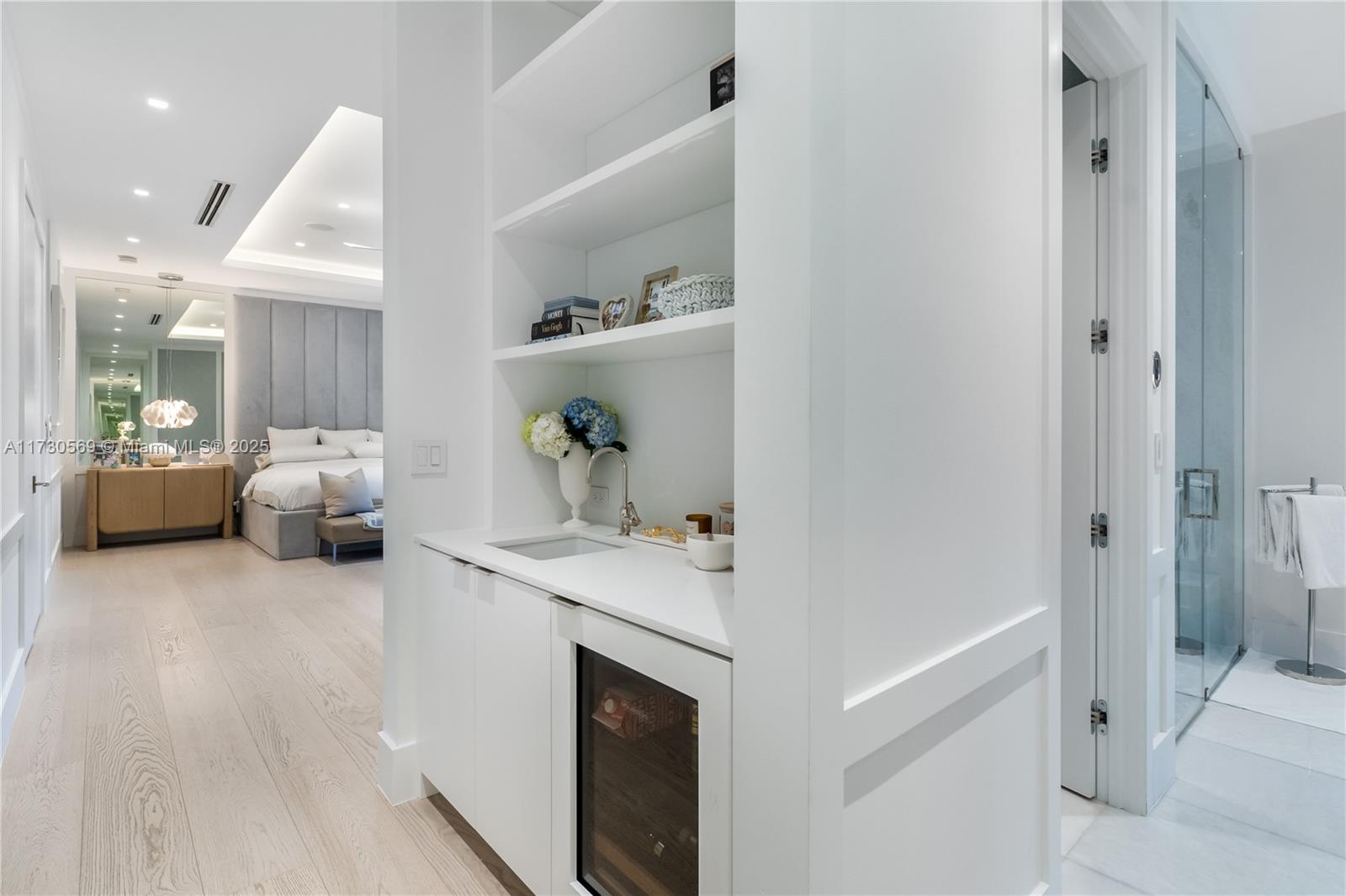 MANGO TERRACE - Residential