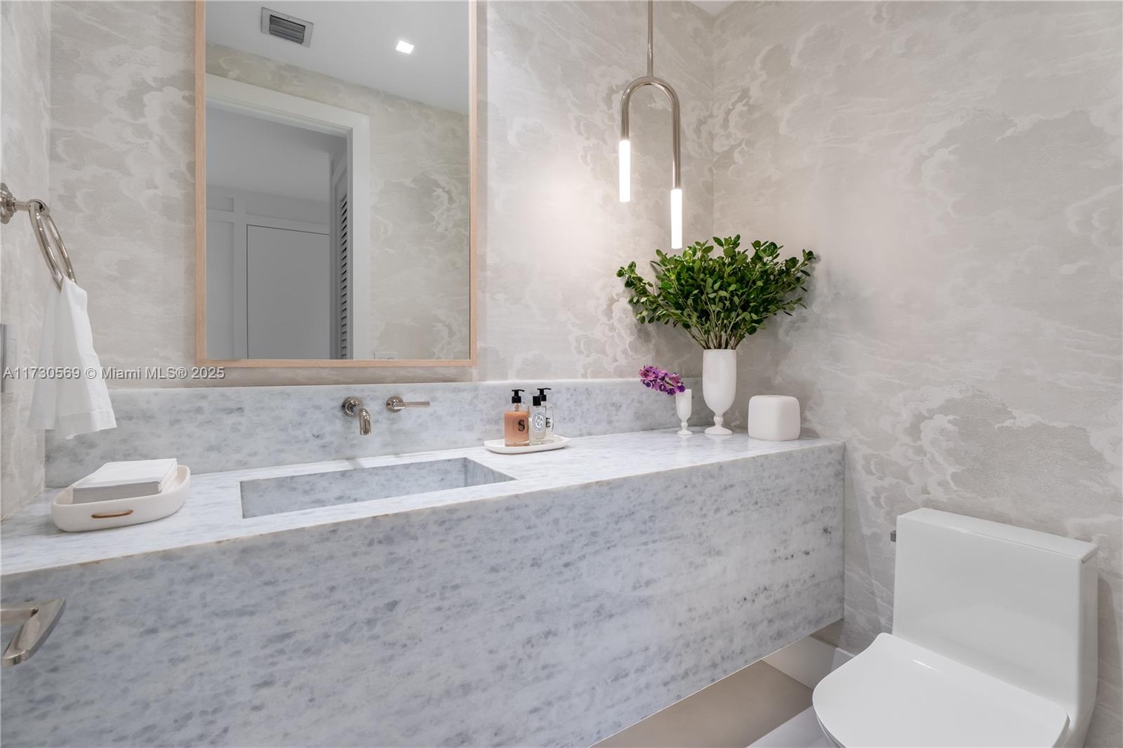 MANGO TERRACE - Residential