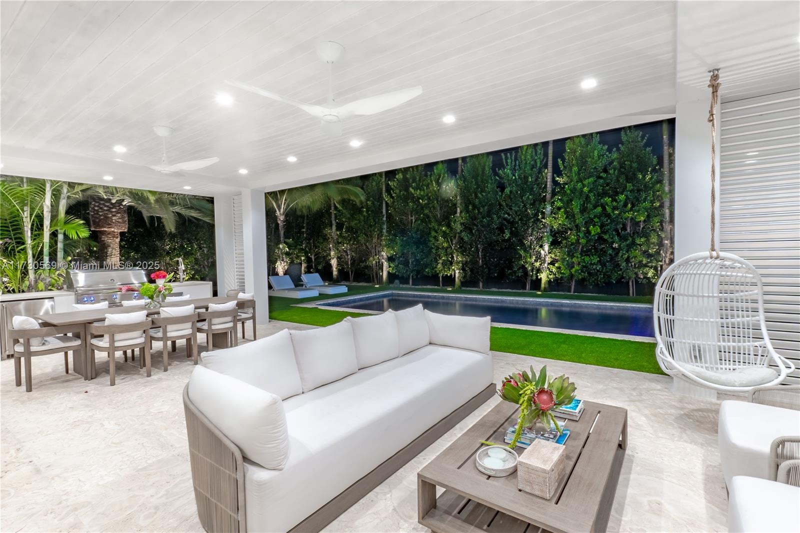 MANGO TERRACE - Residential