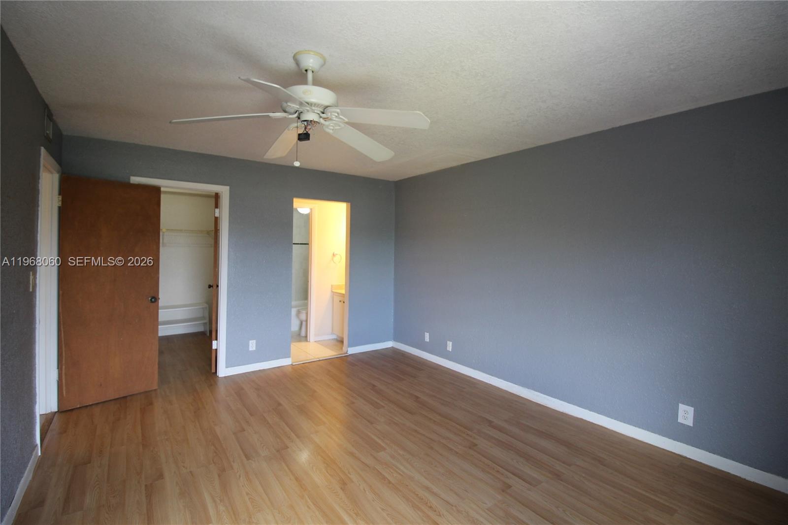 LAGO WEST CONDOMINIUM - Residential