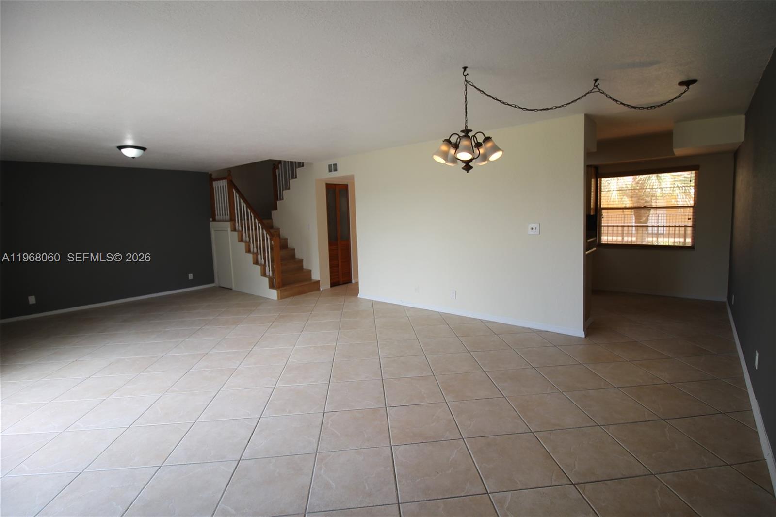 LAGO WEST CONDOMINIUM - Residential