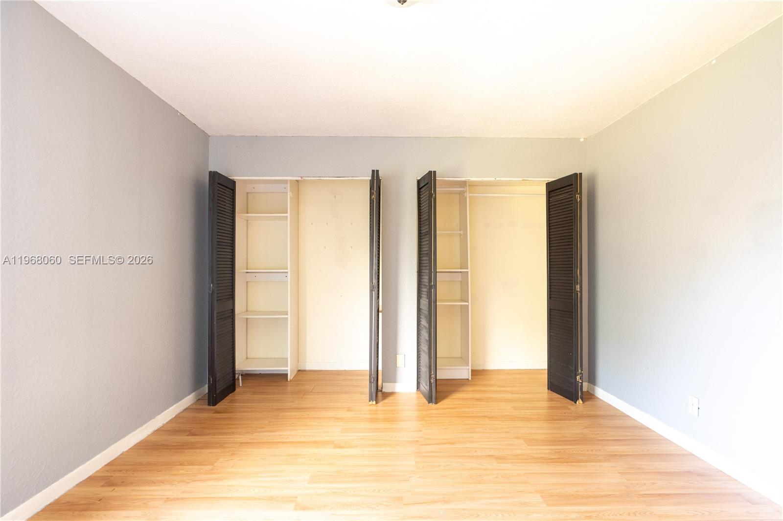 LAGO WEST CONDOMINIUM - Residential