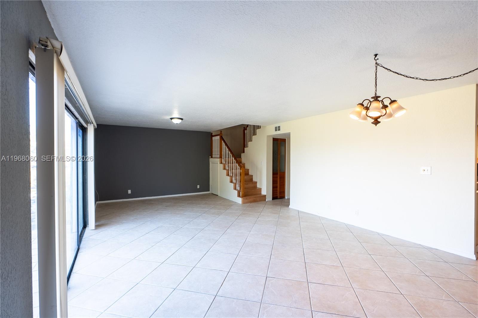 LAGO WEST CONDOMINIUM - Residential