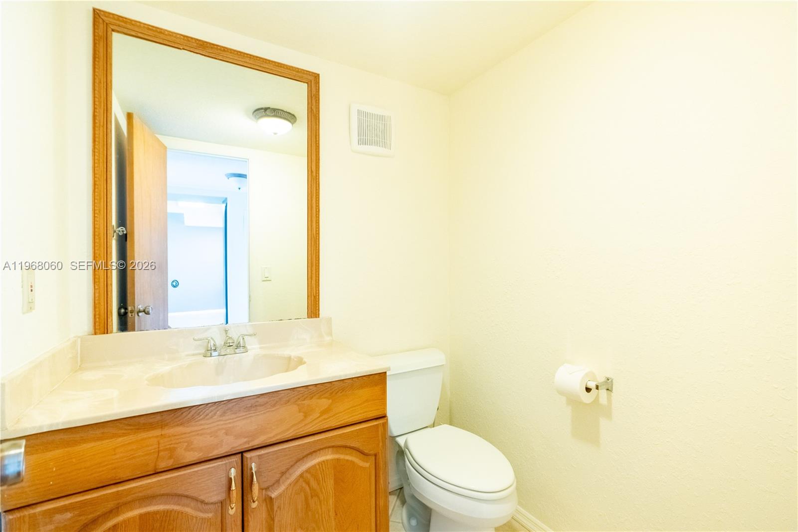 LAGO WEST CONDOMINIUM - Residential