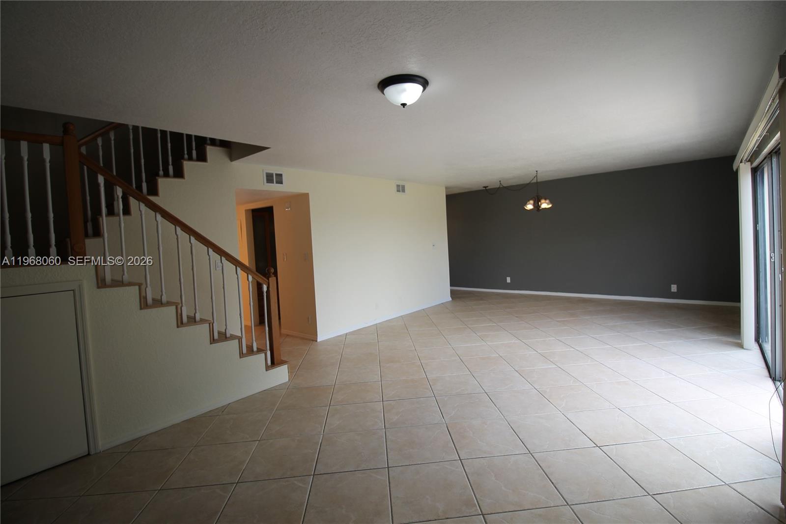 LAGO WEST CONDOMINIUM - Residential