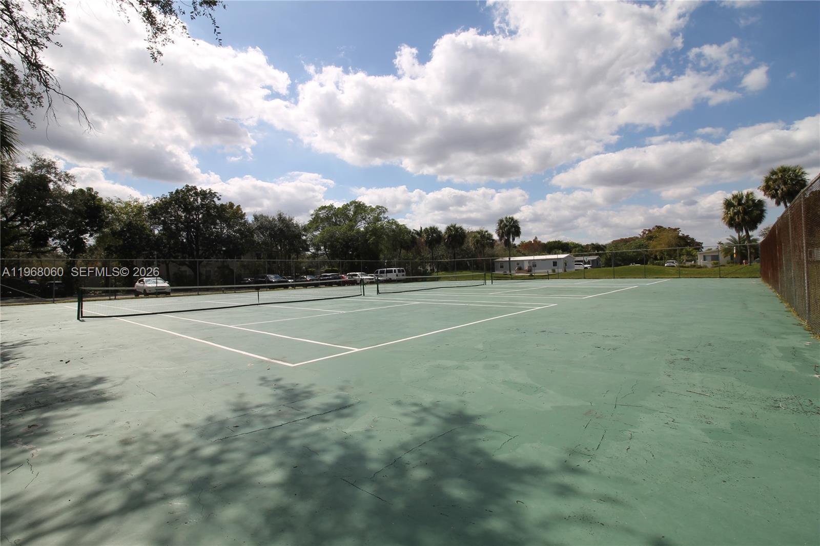 LAGO WEST CONDOMINIUM - Residential