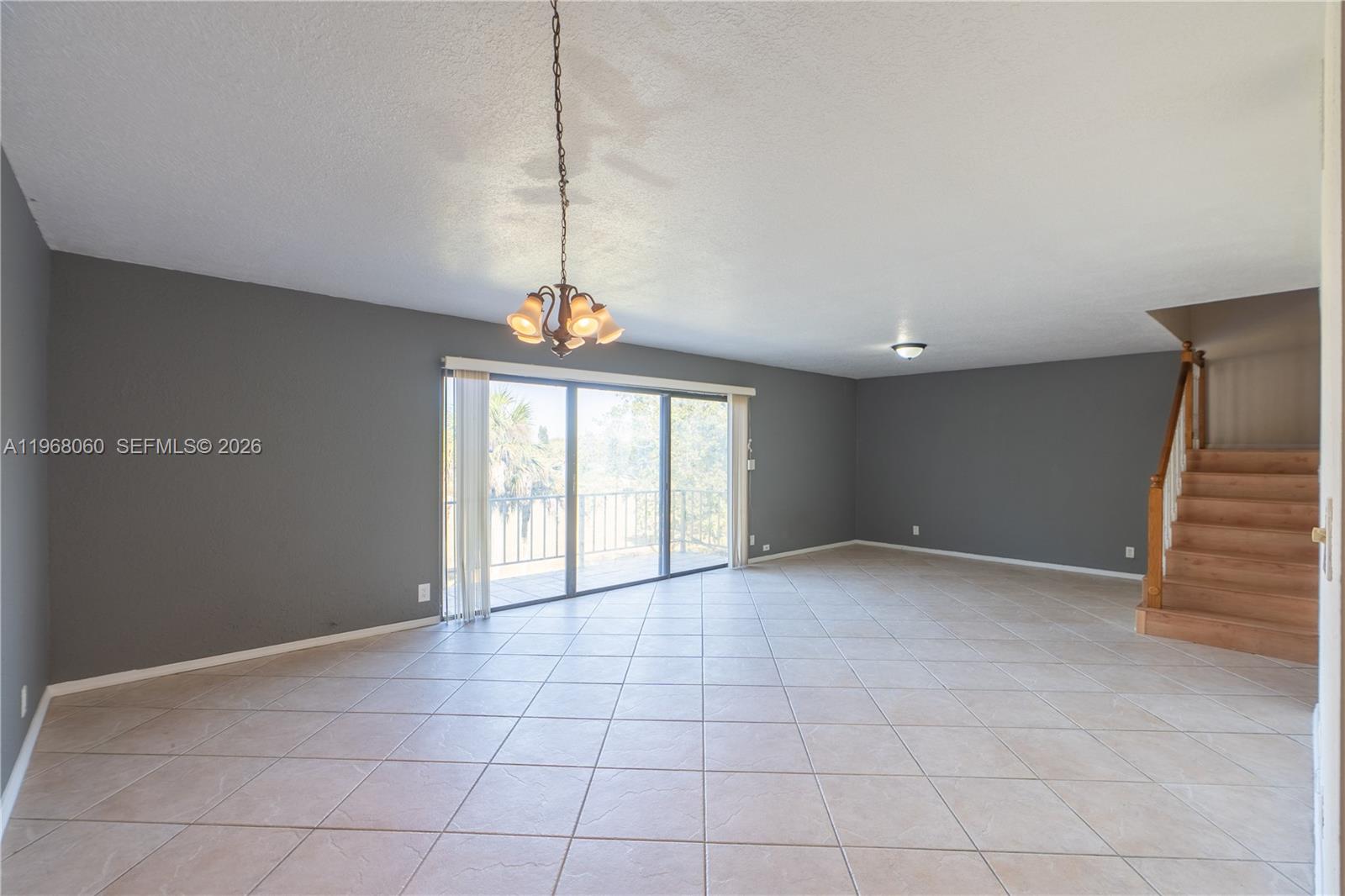 LAGO WEST CONDOMINIUM - Residential