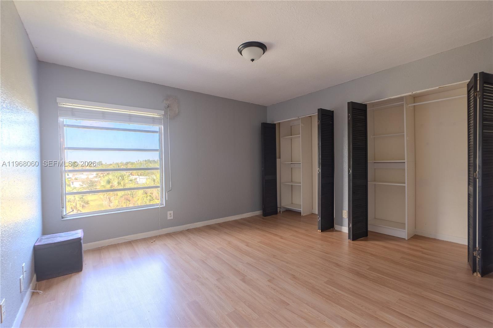 LAGO WEST CONDOMINIUM - Residential