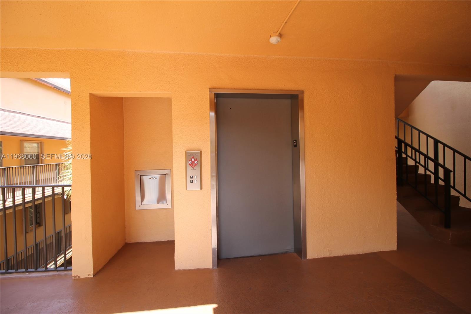 LAGO WEST CONDOMINIUM - Residential