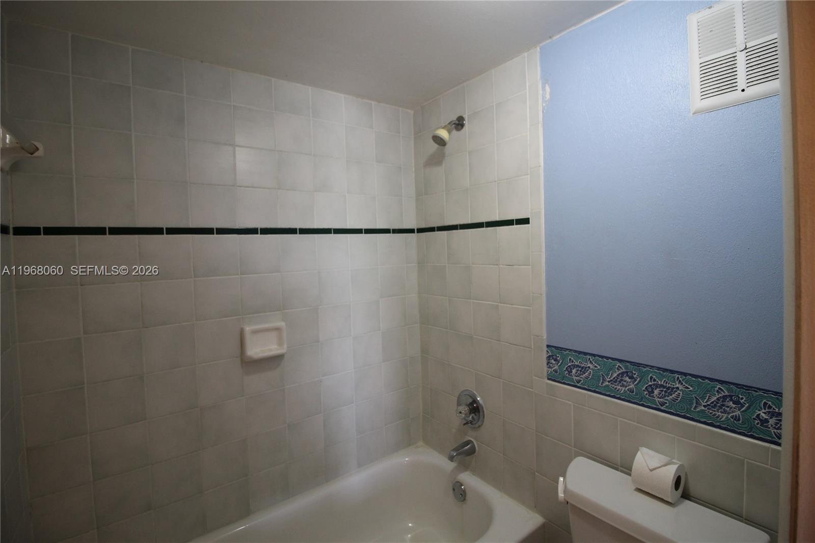 LAGO WEST CONDOMINIUM - Residential