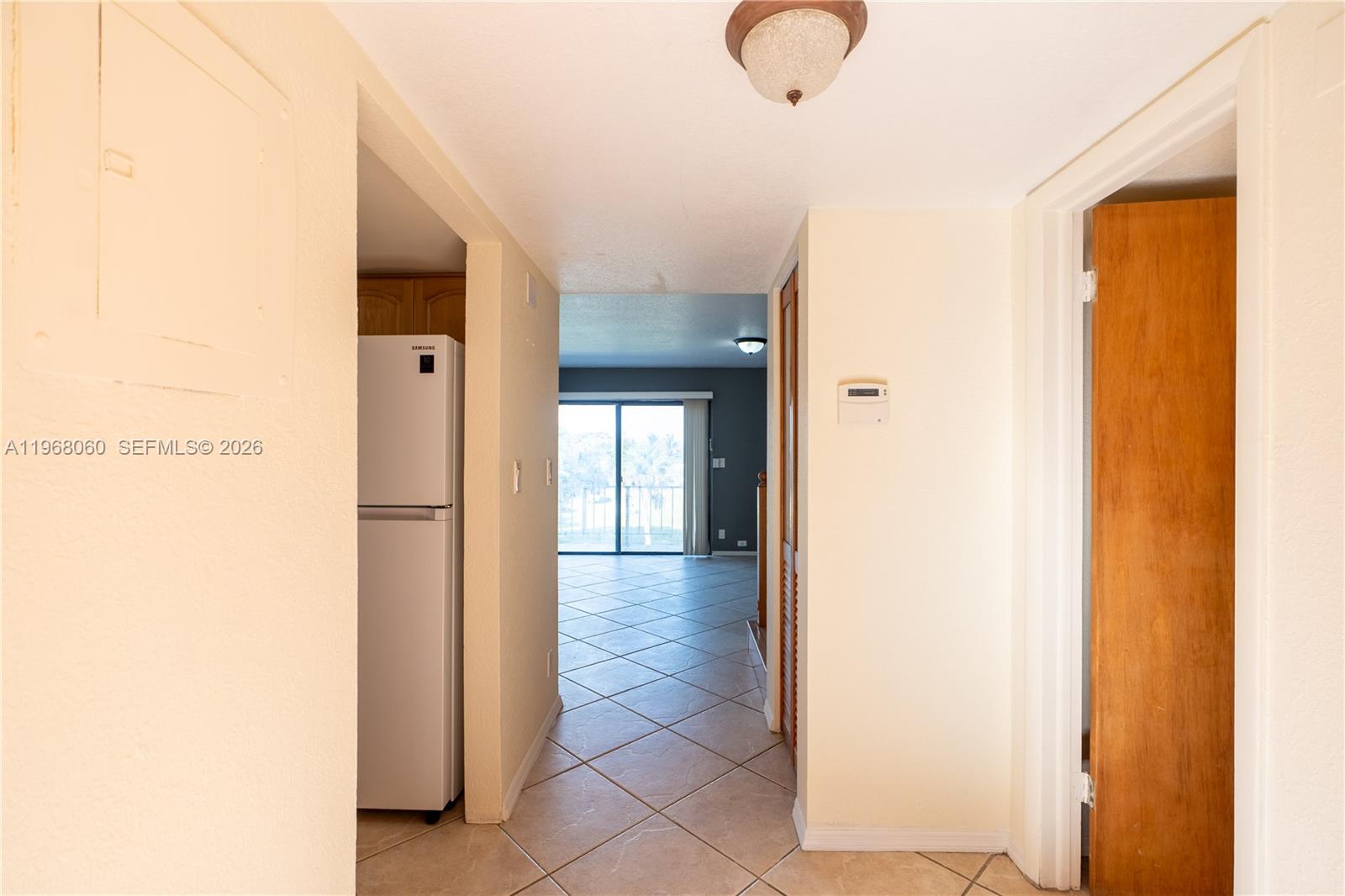 LAGO WEST CONDOMINIUM - Residential