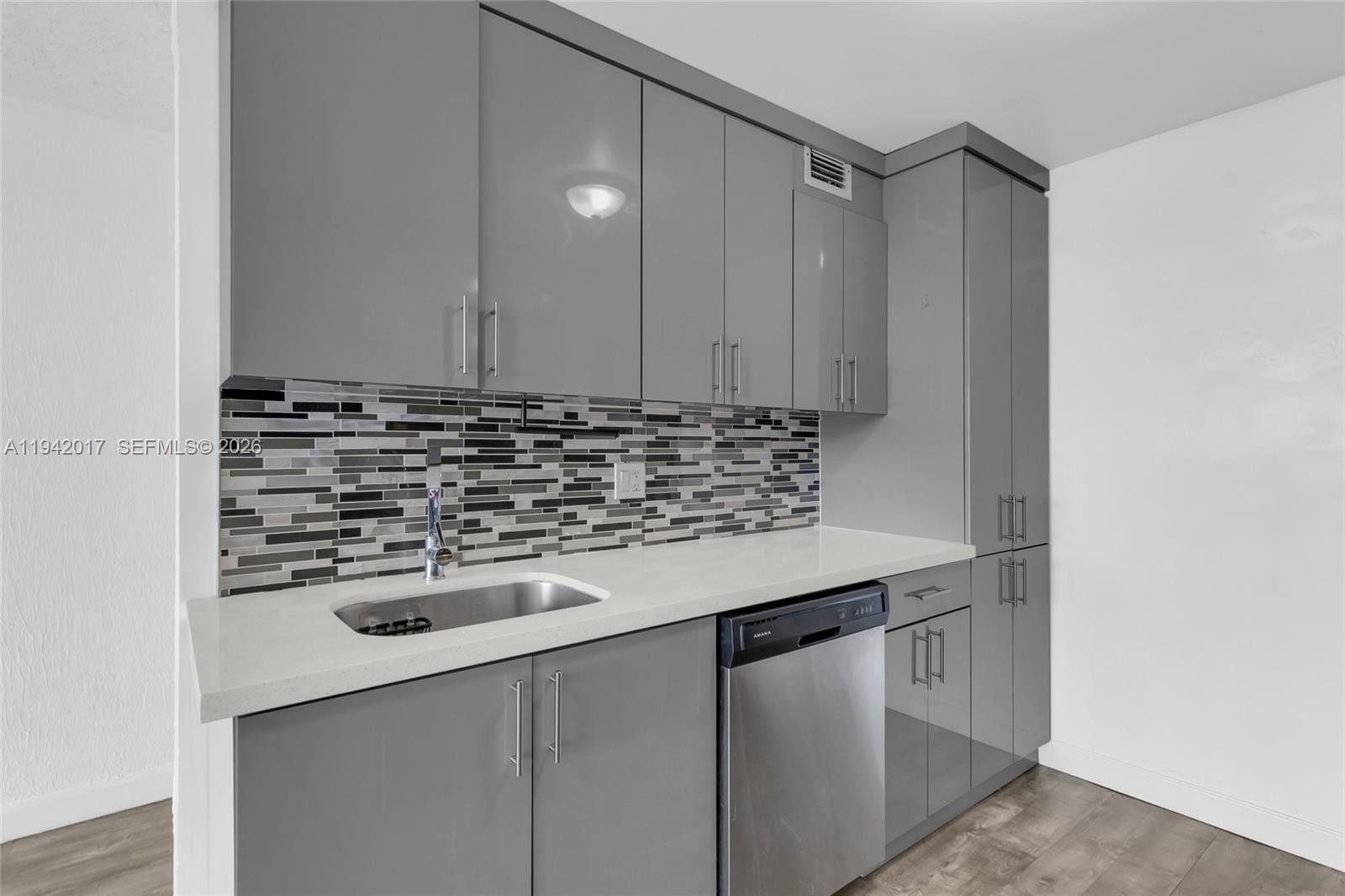 THE TERRACES CONDO - Residential Lease