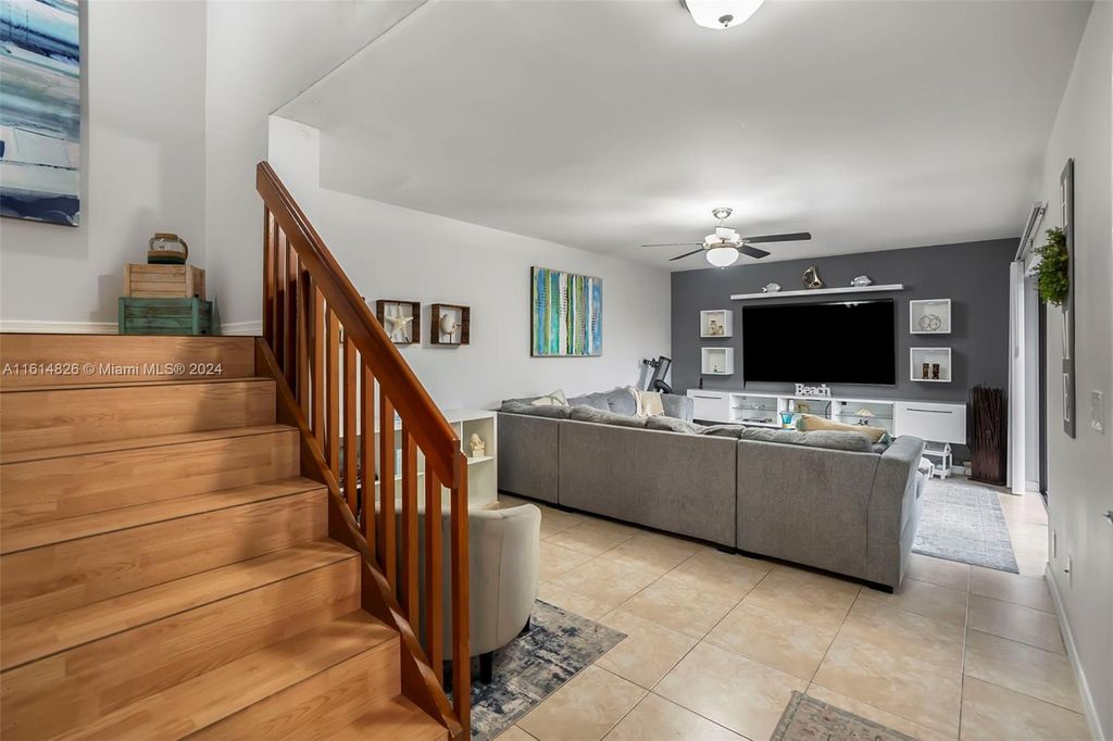 Photo of 7643 Courtyard Run, Boca Raton, FL 33433 (MLS # A11614826)