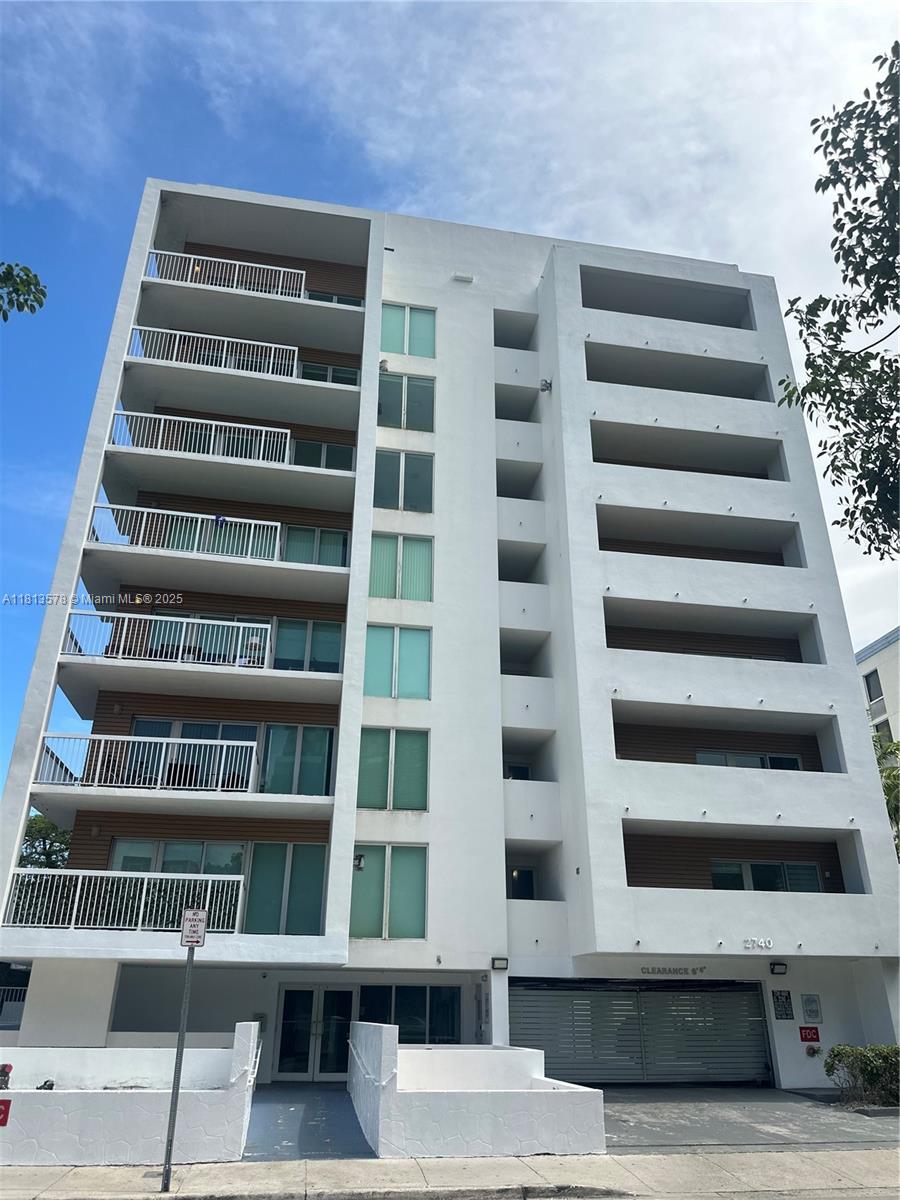 Rental Property at 2740 Sw 28th Ter 208, Miami, Broward County, Florida - Bedrooms: 1 
Bathrooms: 1  - $2,500 MO.