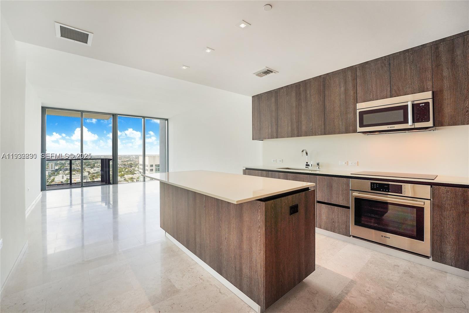 RISE CONDO - Residential Lease