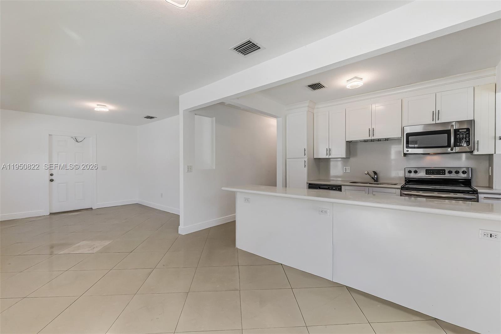 REV PL OF COUNTRY CLUB ES - Residential