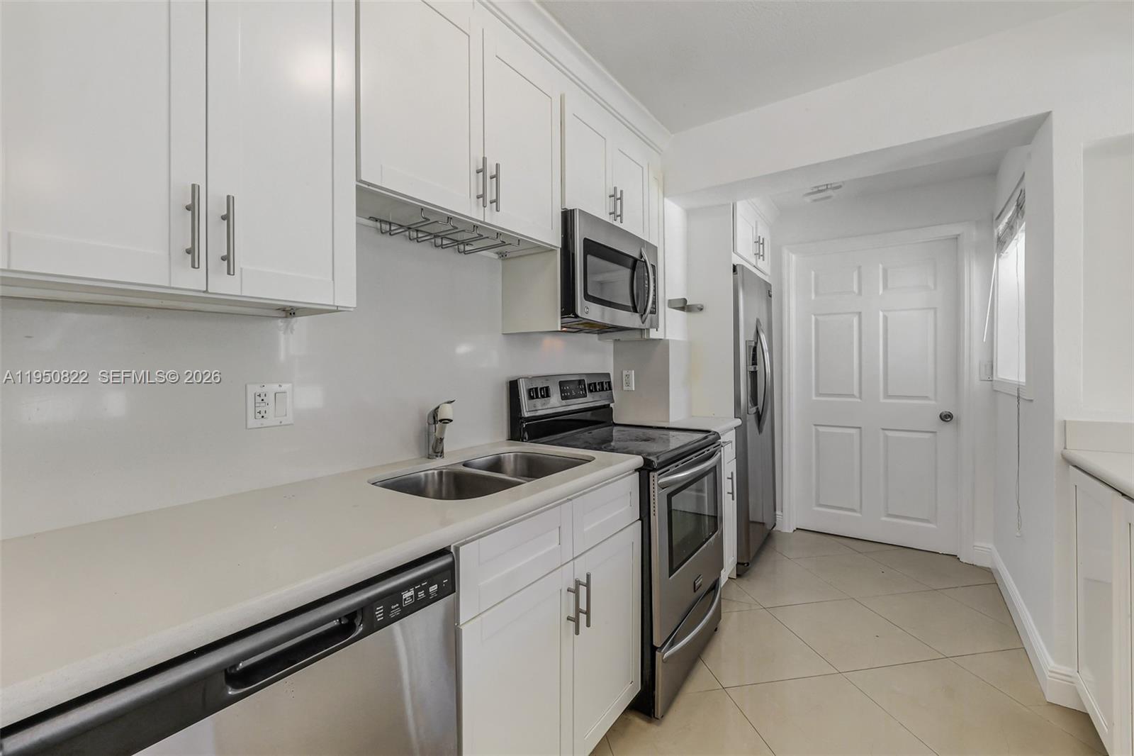 REV PL OF COUNTRY CLUB ES - Residential