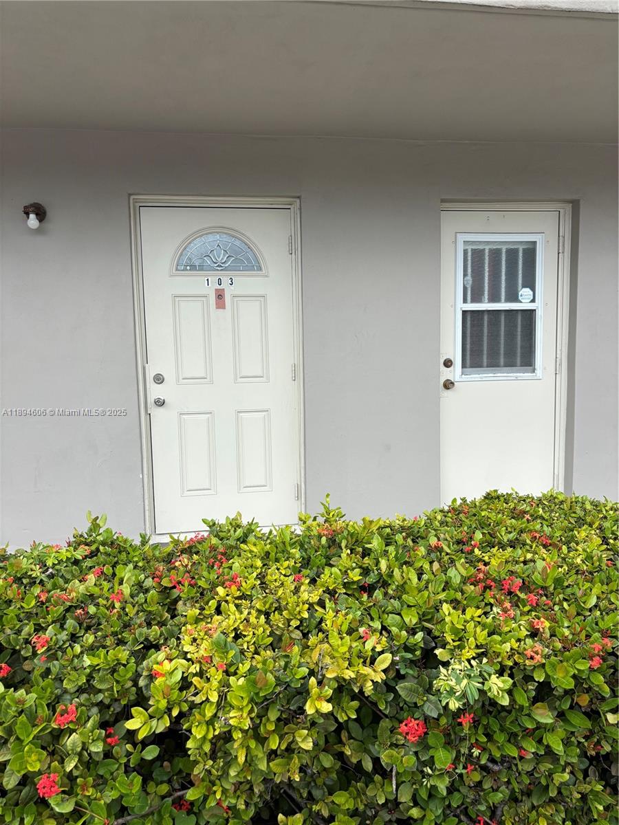 TURF CONDO - Residential Lease