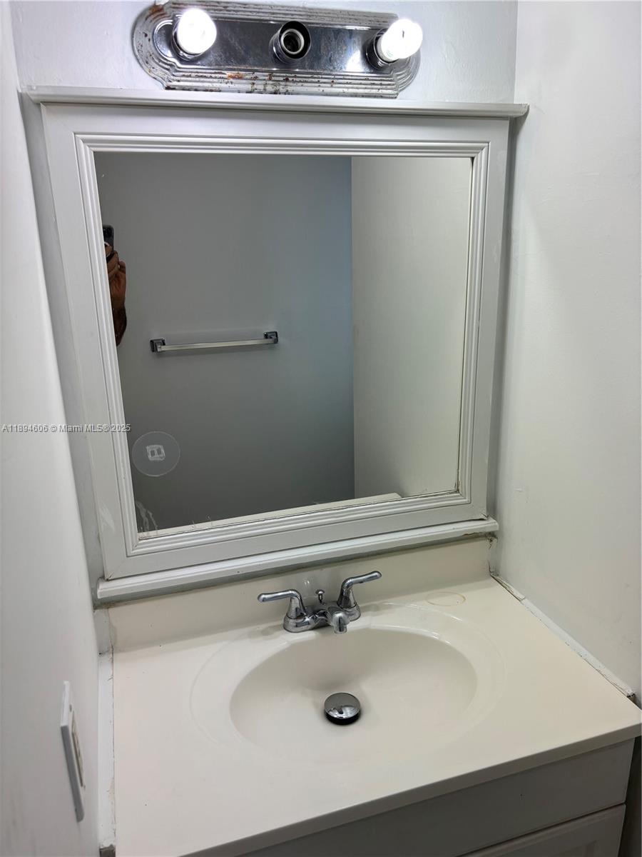 TURF CONDO - Residential Lease