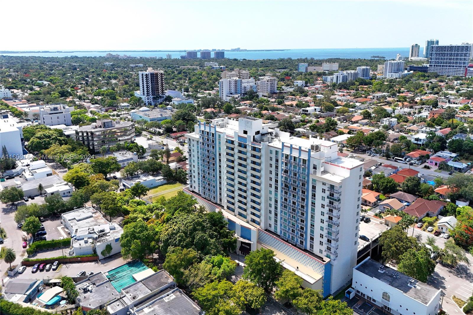 THE ASTON CONDO - Residential